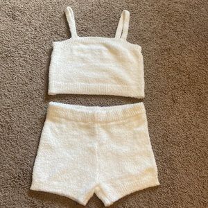 Forever 21 white fuzzy set